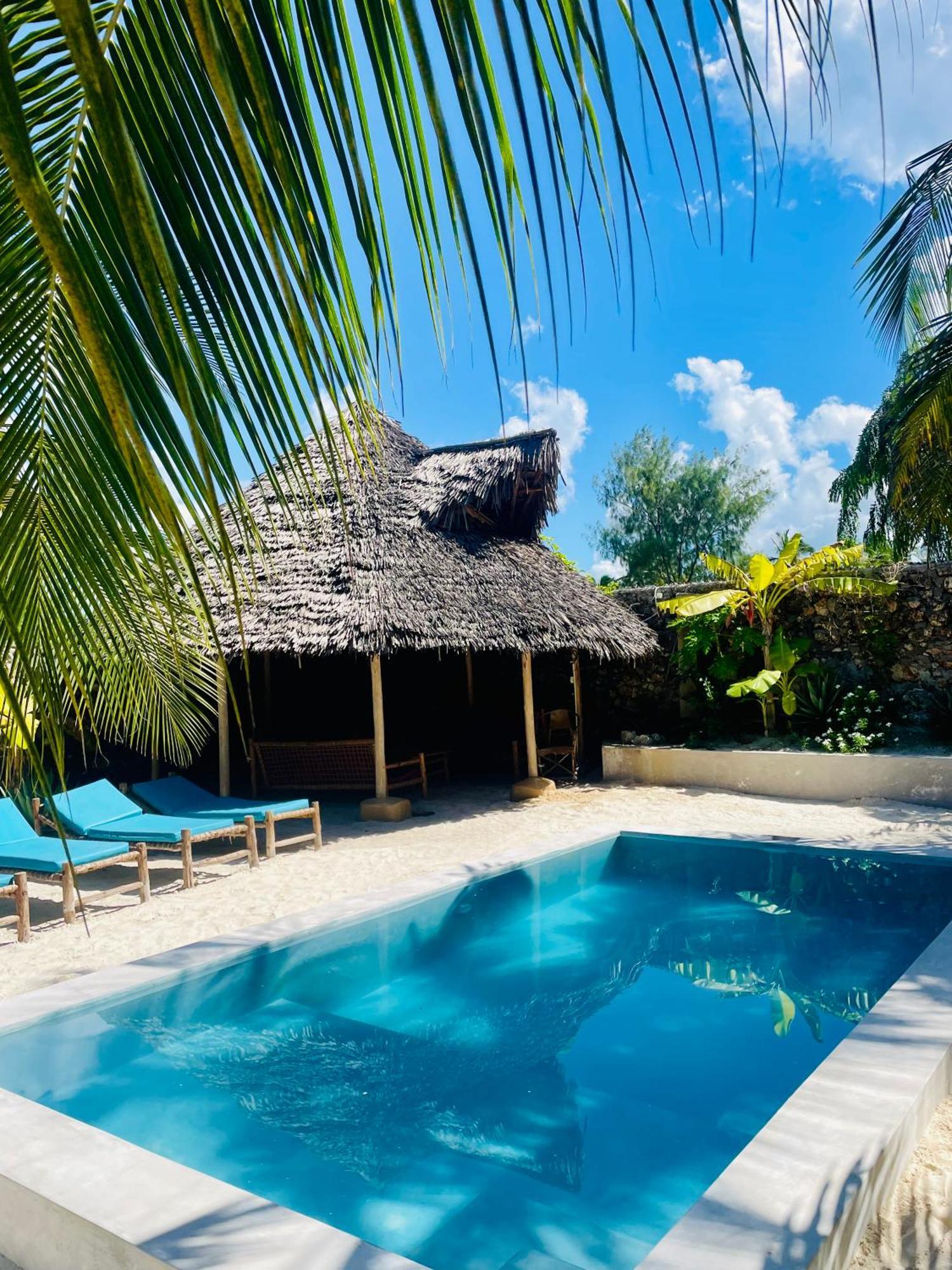 Sand Beach Boutique Villas Bwejuu Exterior photo
